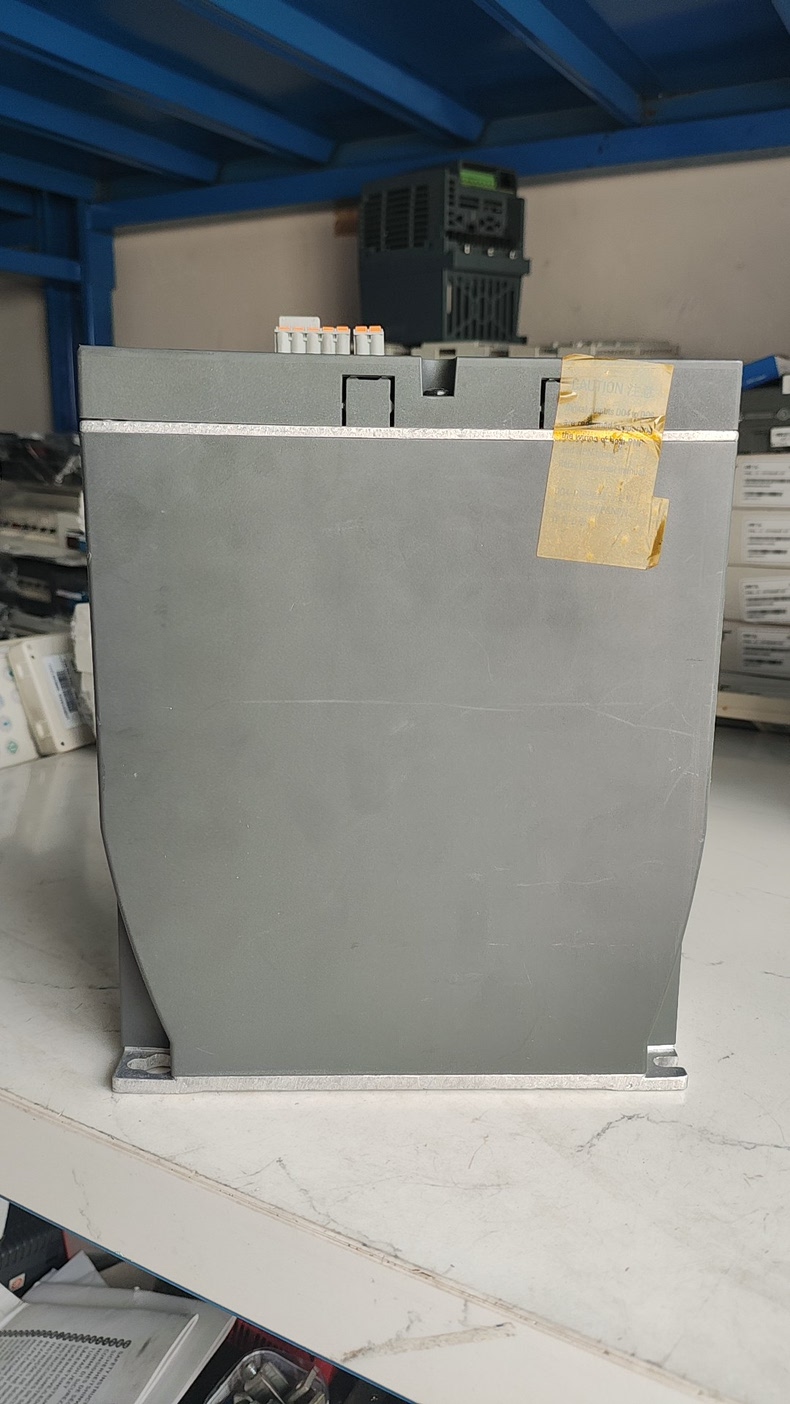 Siemens 6SL3210-5FE11-5UA0 SINAMICS V90 5