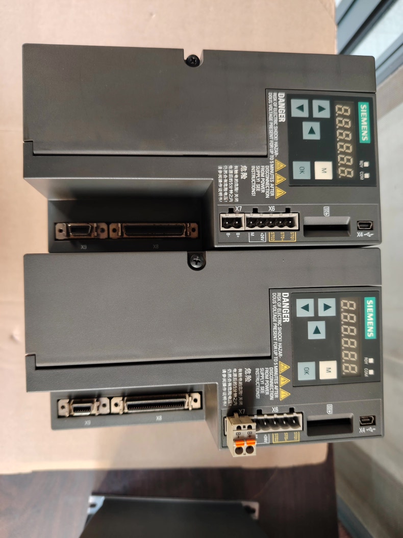Siemens 6SL3210-5FE12-0UA0 SINAMICS V90