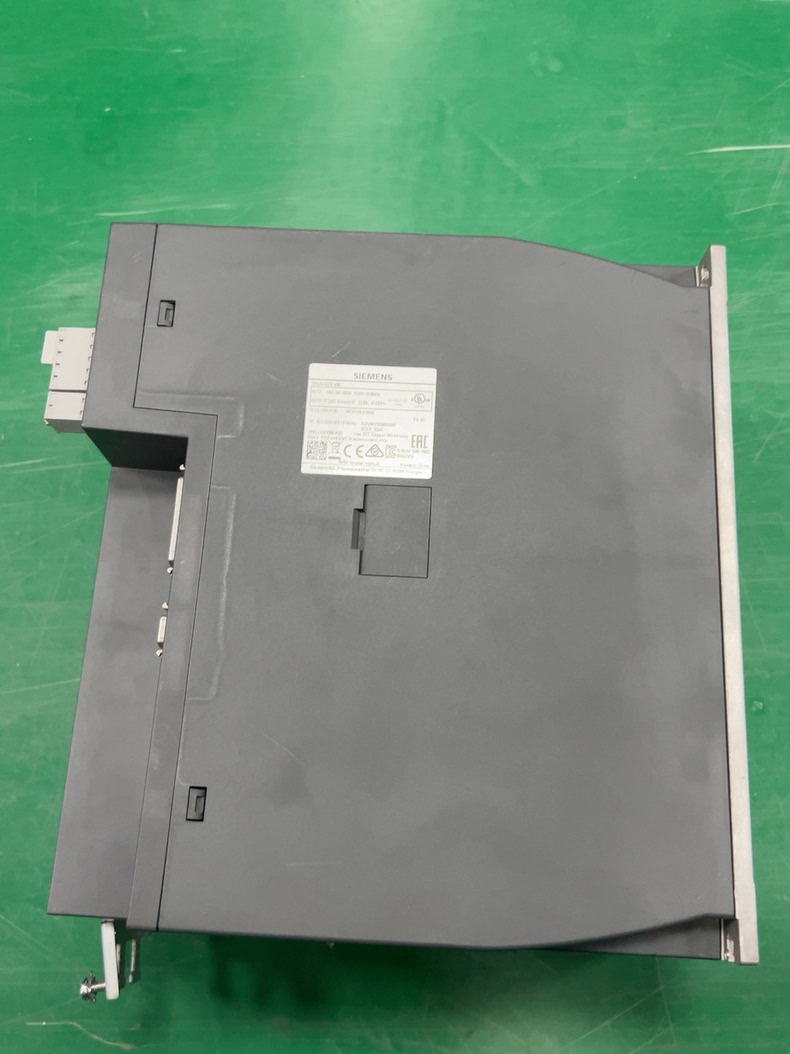 Siemens 6SL3210-5FE15-0UA0 SINAMICS V90 2