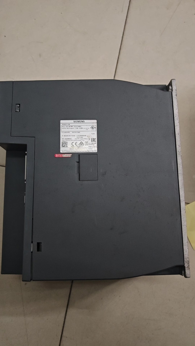 Siemens 6SL3210-5FE17-0UA0 SINAMICS V90 2