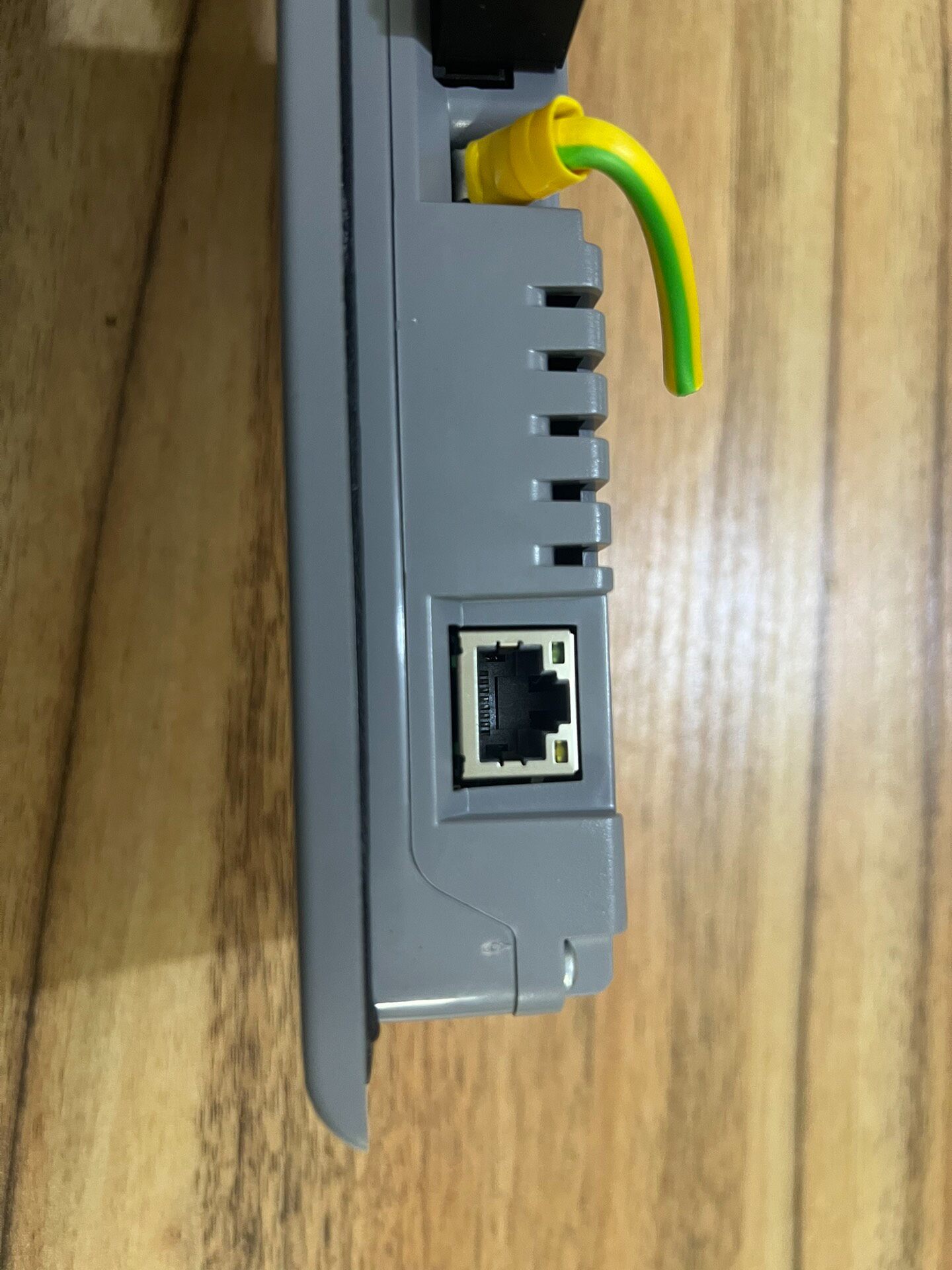 Siemens 6AV6647-0AH11-3AX1 KP300 5