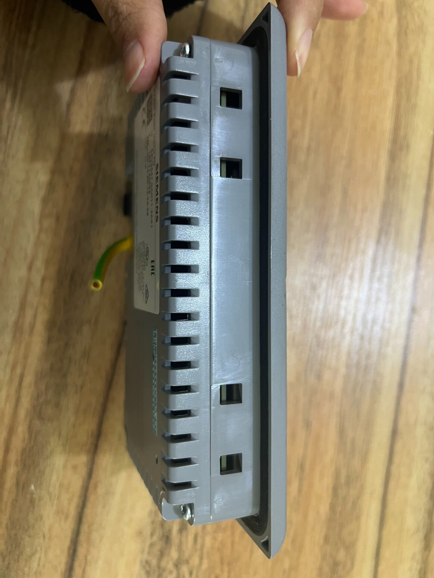 Siemens 6AV6647-0AH11-3AX1 KP300 6
