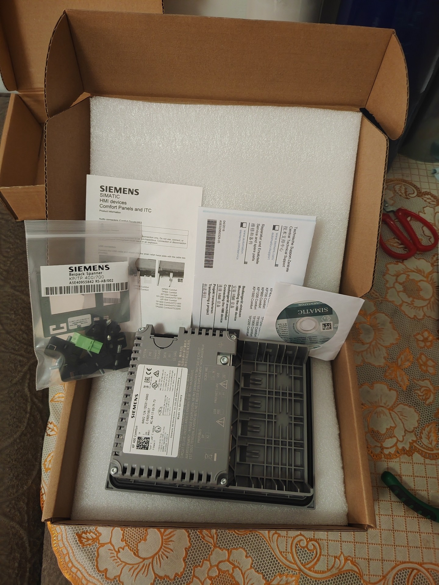 Siemens 6AV2124-1DC01-0AX0 KP400 2