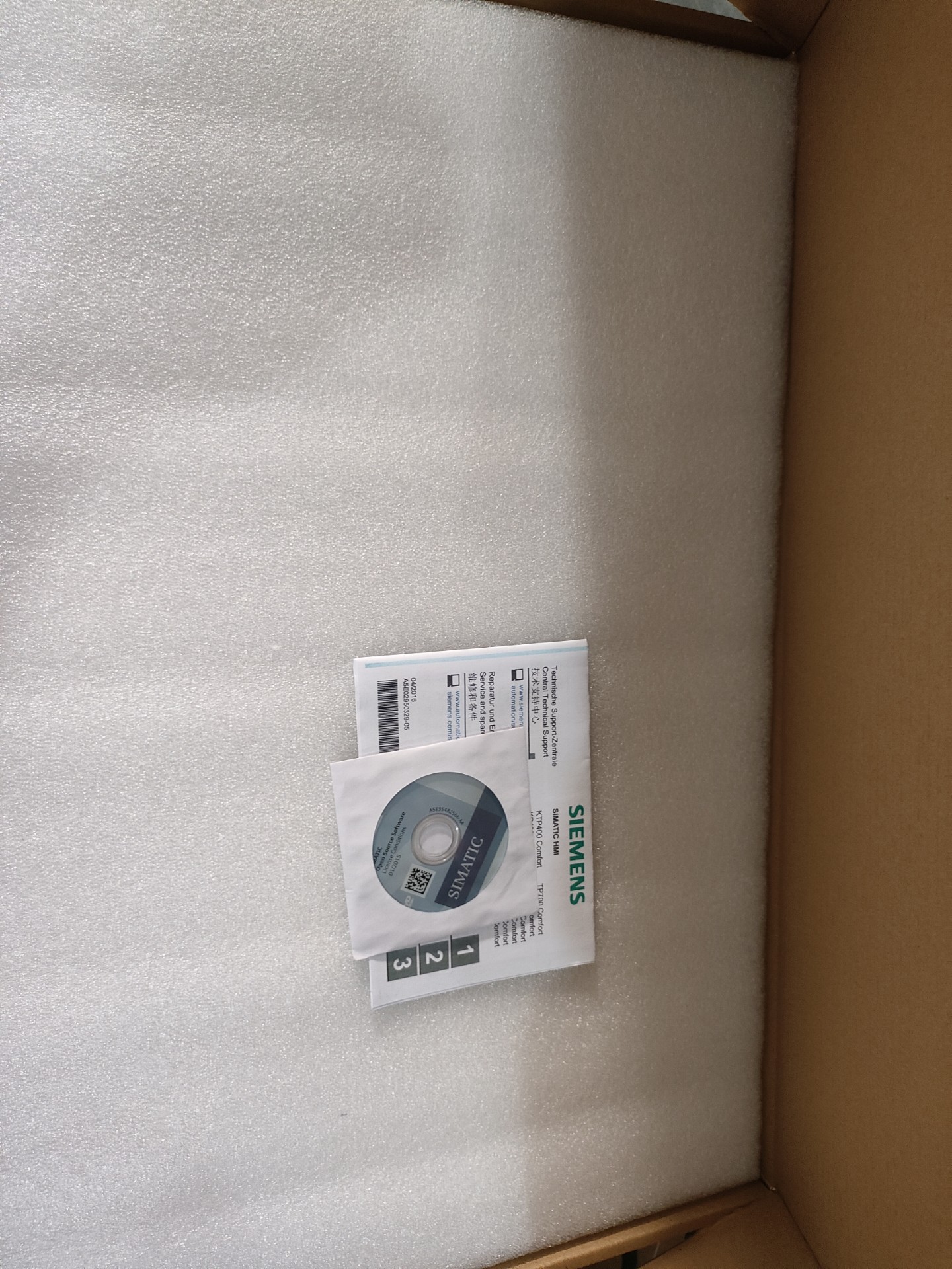 Siemens 6AV2124-1MC01-0AX0 KP1200 4