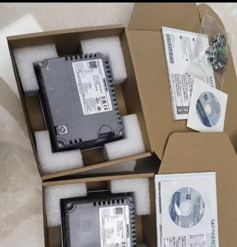 Siemens 6AV2124-2DC01-0AX0 KTP400 2