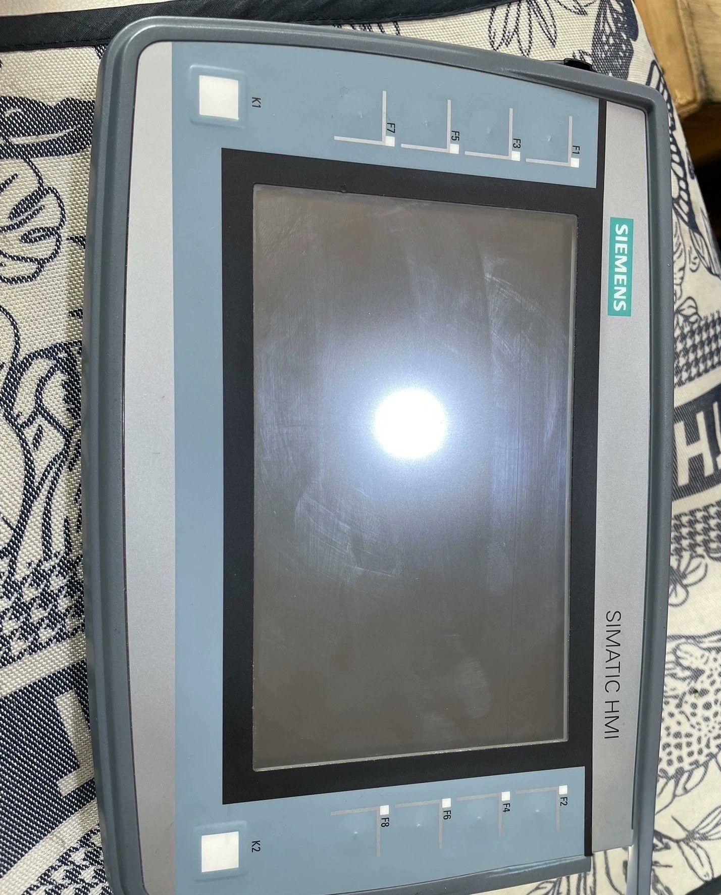 Siemens 6AV2125-2GB03-0AX0 KTP700