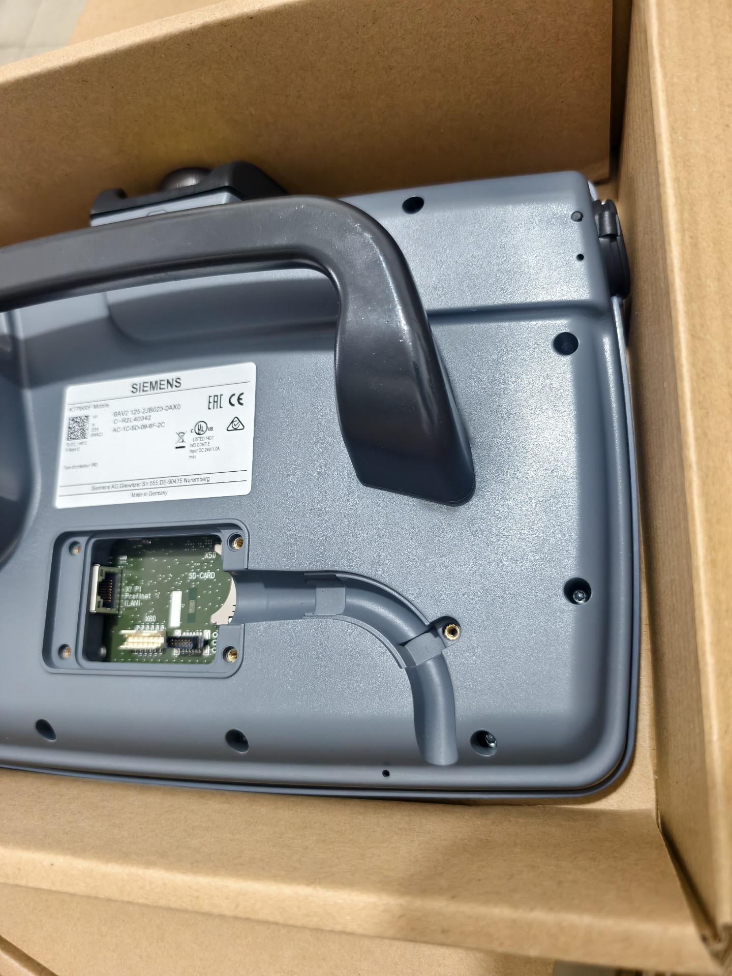 Siemens 6AV2125-2JB03-0AX0 KTP900 4