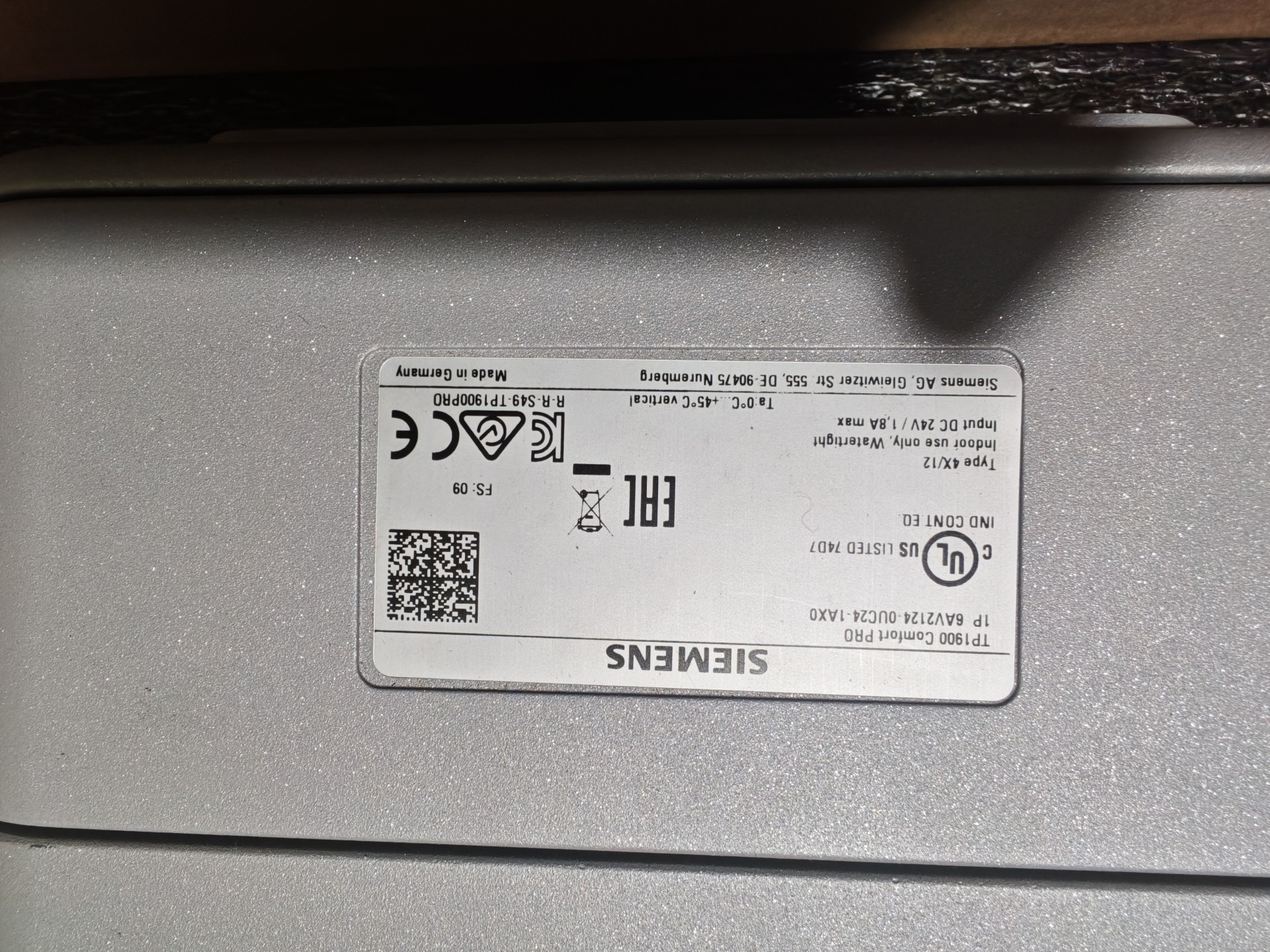 Siemens 6AV2124-0UC24-1AX0 TP1900 4