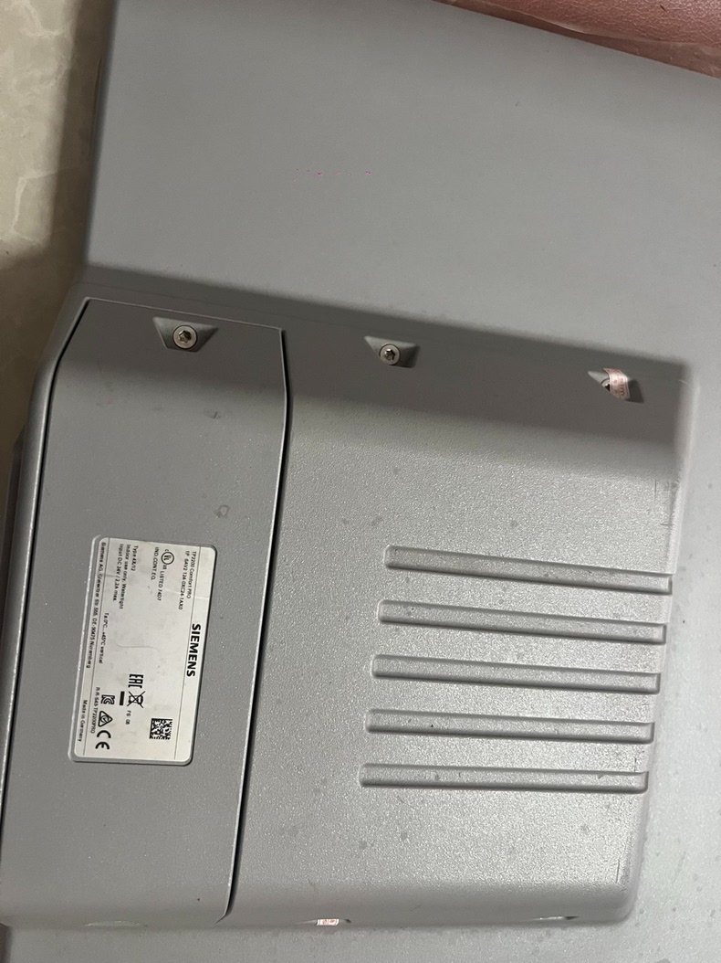 Siemens 6AV2124-0XC24-1AX0 TP2200 3