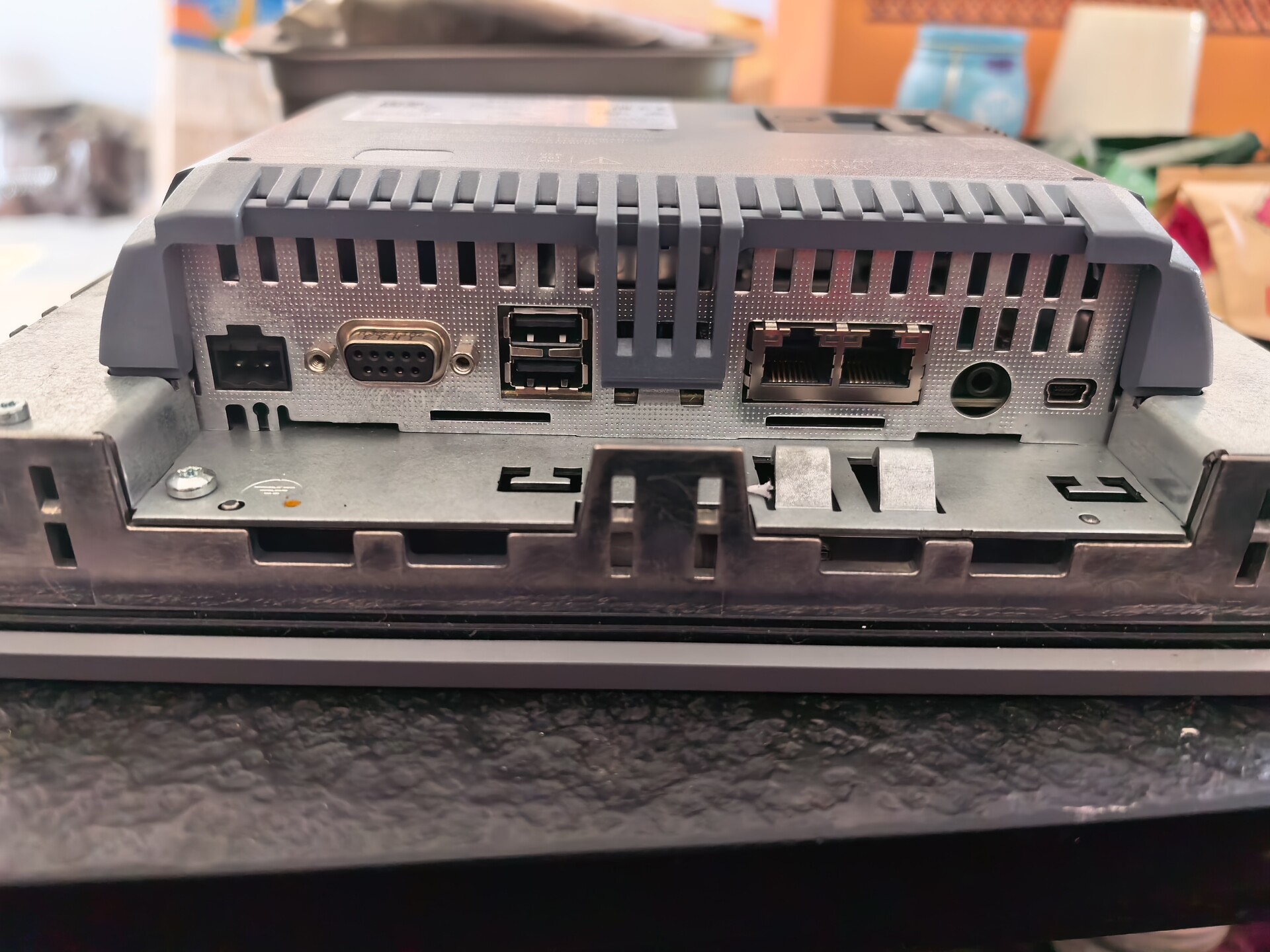 Siemens 6AV2144-8GC20-0AA0 TP700 2