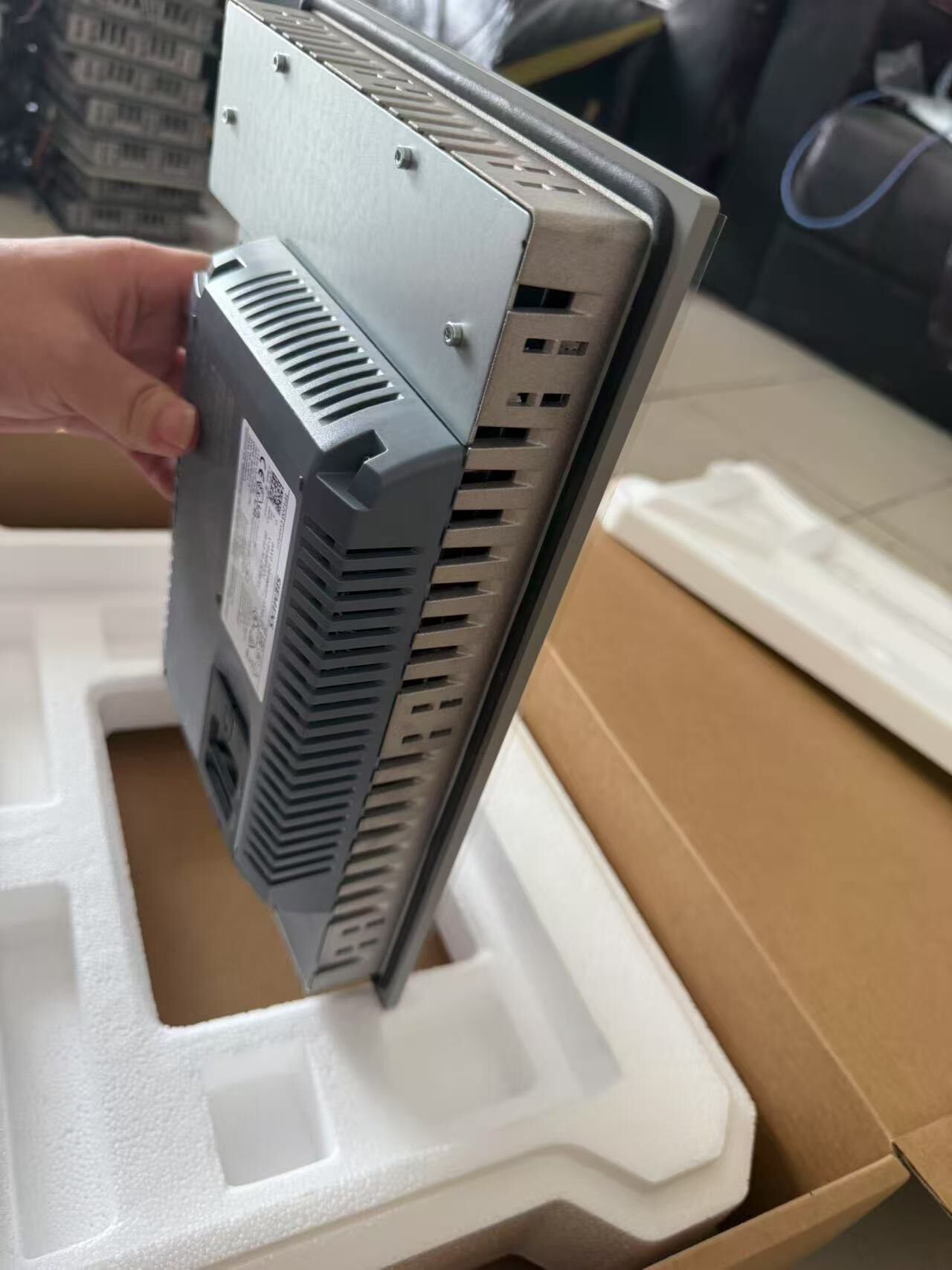 Siemens 6AV2144-8MC10-0AA0 TP1200 5