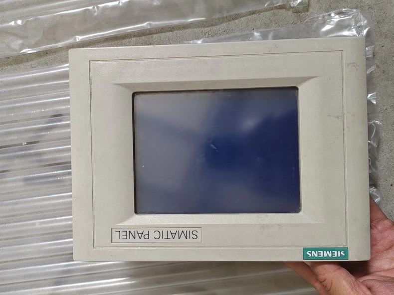 Siemens 6AV6545-0BB15-2AX0 TP170B 2