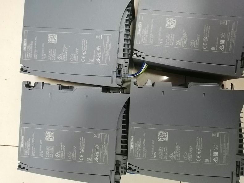 Siemens 6ES7505-0RA00-0AB0  2