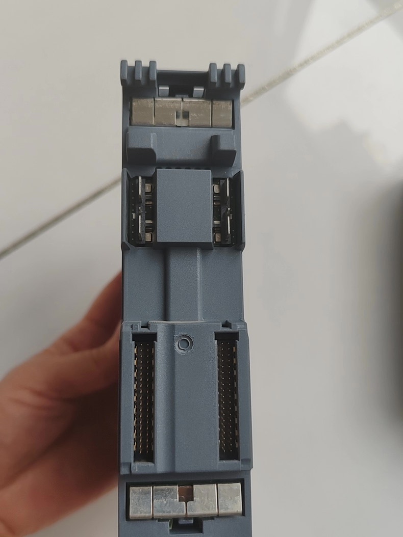 Siemens 6ES7522-1BH01-0AB0  2