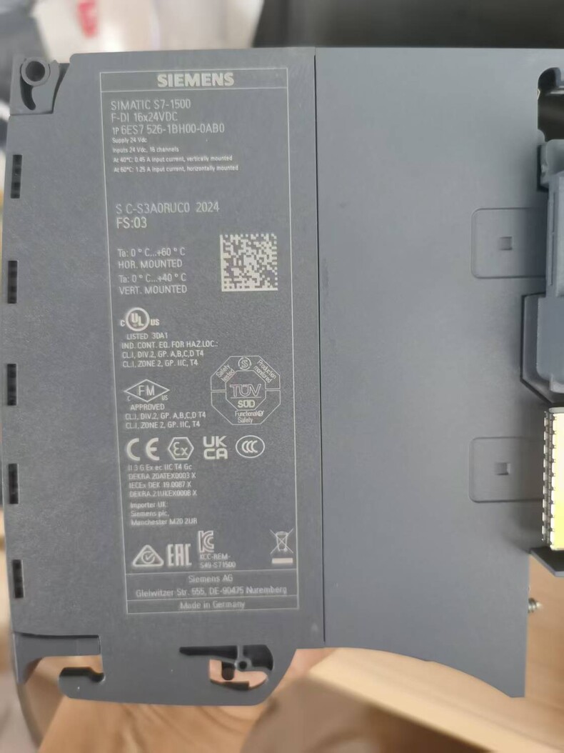 Siemens 6ES7526-1BH00-0AB0 