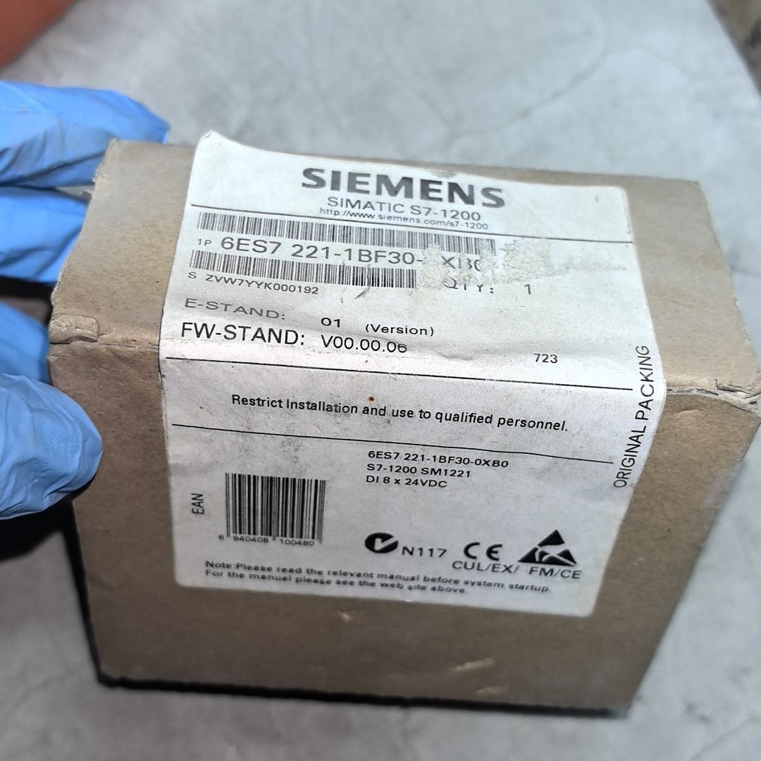Siemens 6ES7221-1BF30-0XB0  4