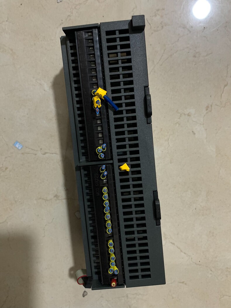 Siemens 6ES7223-1BM22-0XA0  4