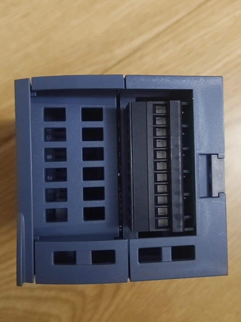 Siemens 6ES7226-6BA32-0XB0  5