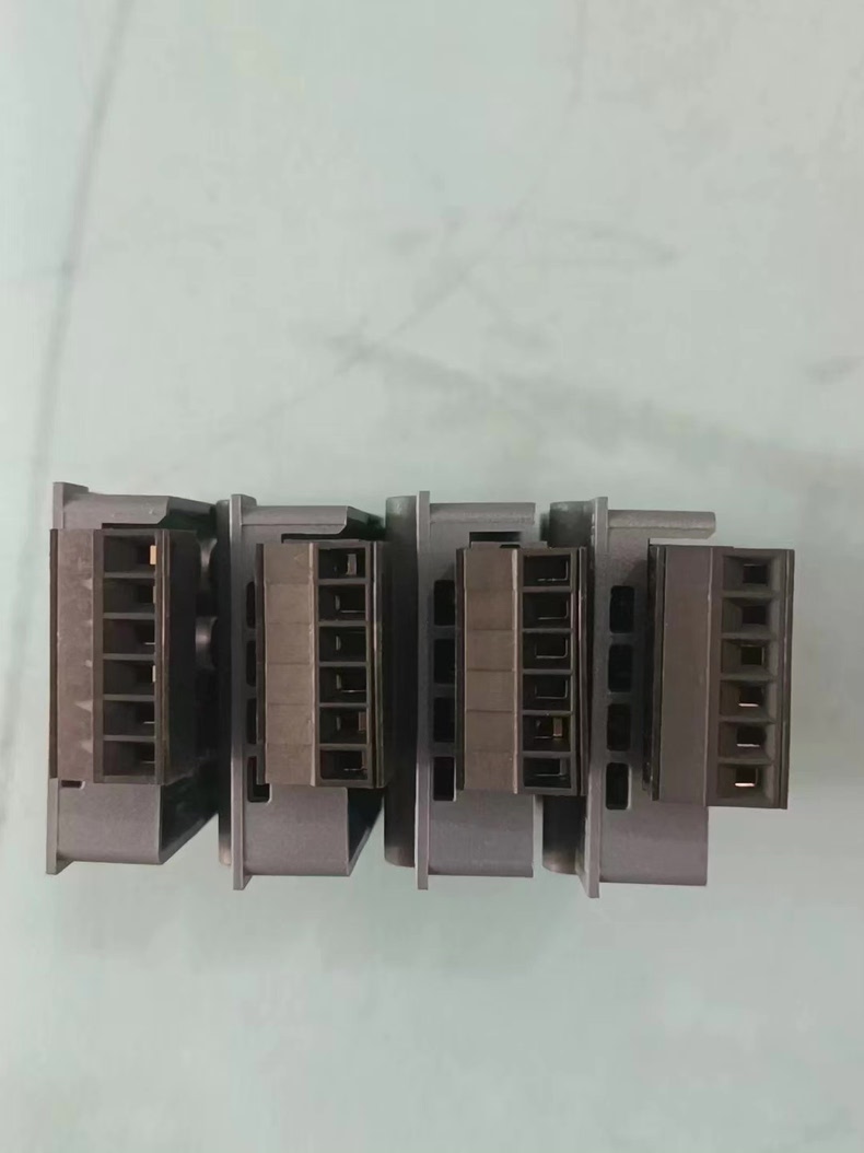 Siemens 6ES7232-4HA30-0XB0  6