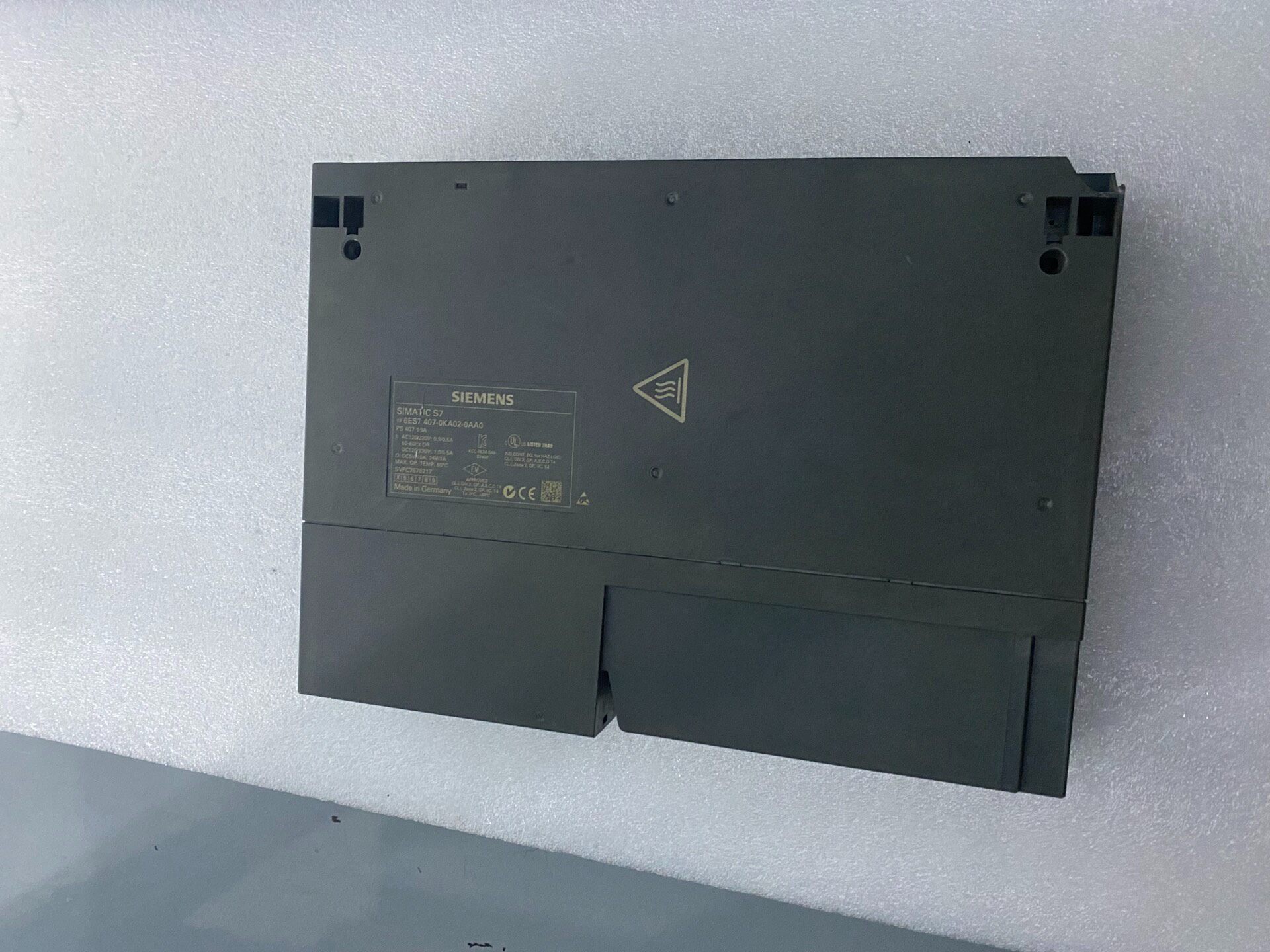 Siemens 6ES7407-0KA02-0AA0  2