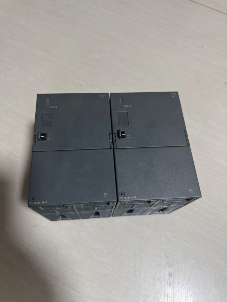 Siemens 6ES7305-1BA80-0AA0 