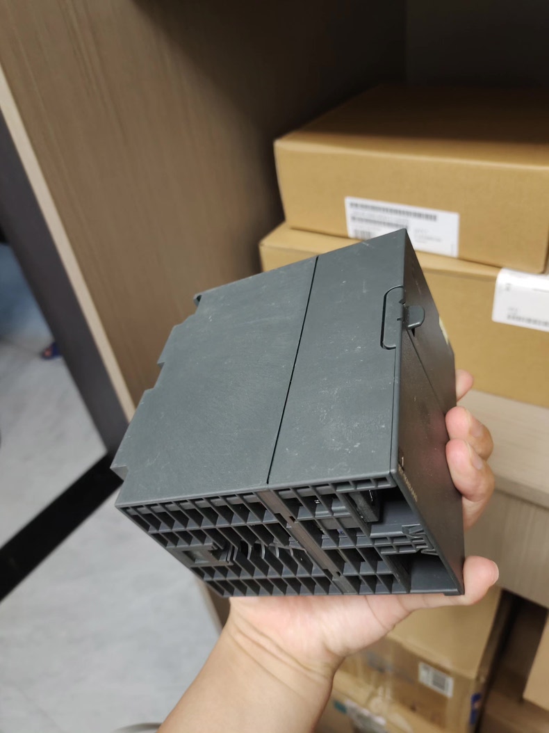 Siemens 6ES7307-1KA02-0AA0  4