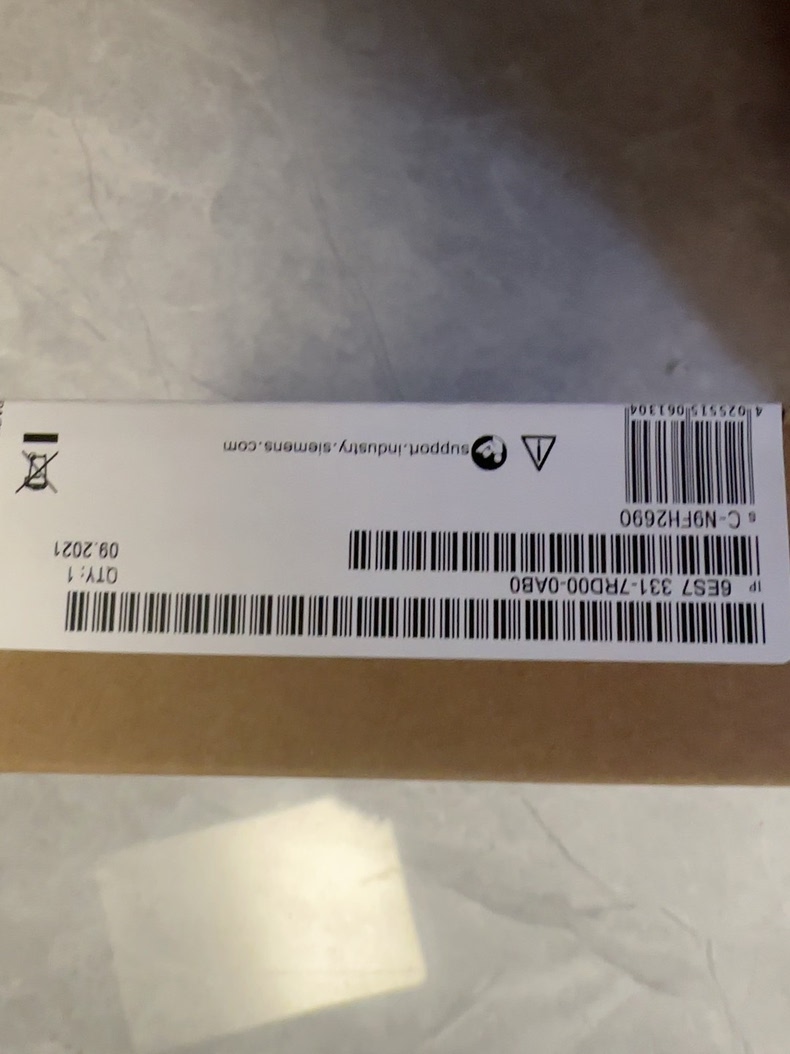 Siemens 6ES7331-7RD00-0AB0  4
