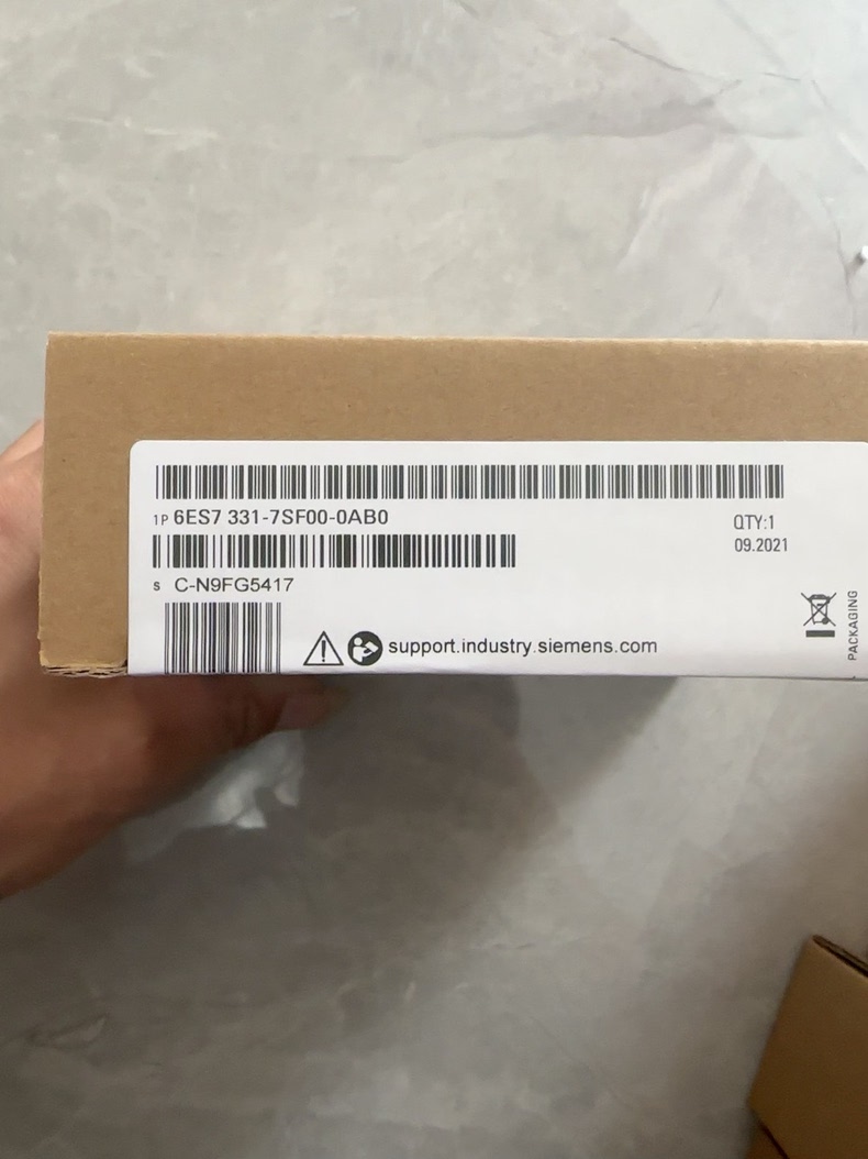 Siemens 6ES7331-7SF00-0AB0  2