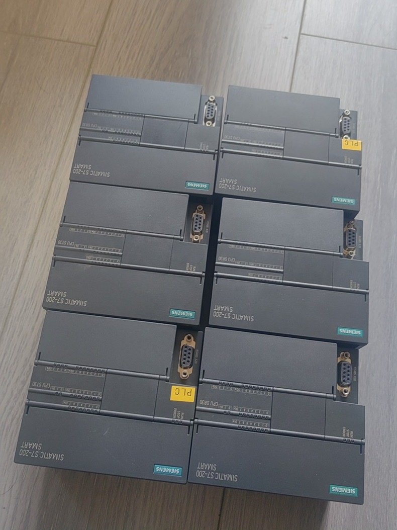 Siemens 6ES7288-1SR30-0AA1 