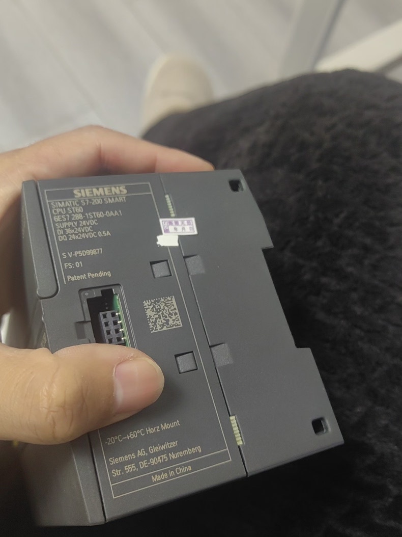 Siemens 6ES7288-1ST60-0AA1 4