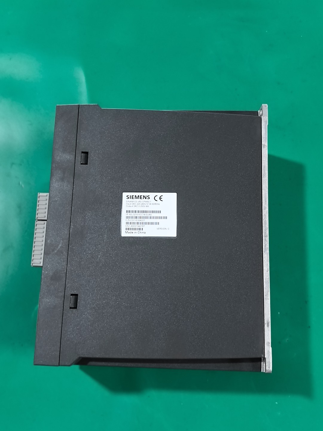 Siemens 6SL3210-5CC14-0UA0 SINAMICS V60 4