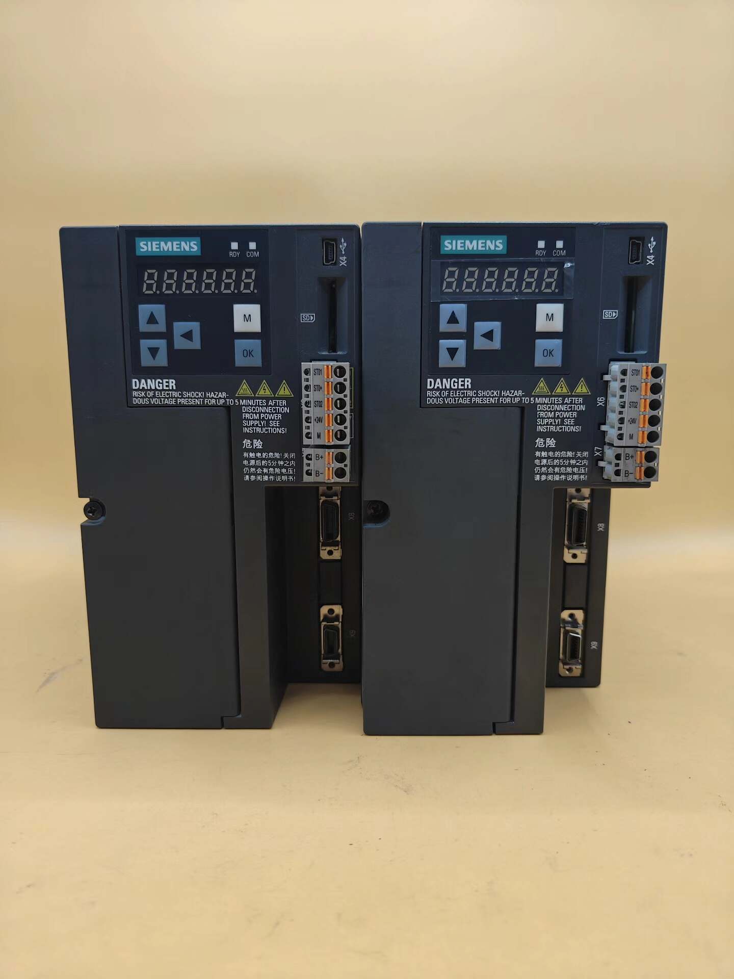Siemens 6SL3210-5FE11-5UF0 SINAMICS V90