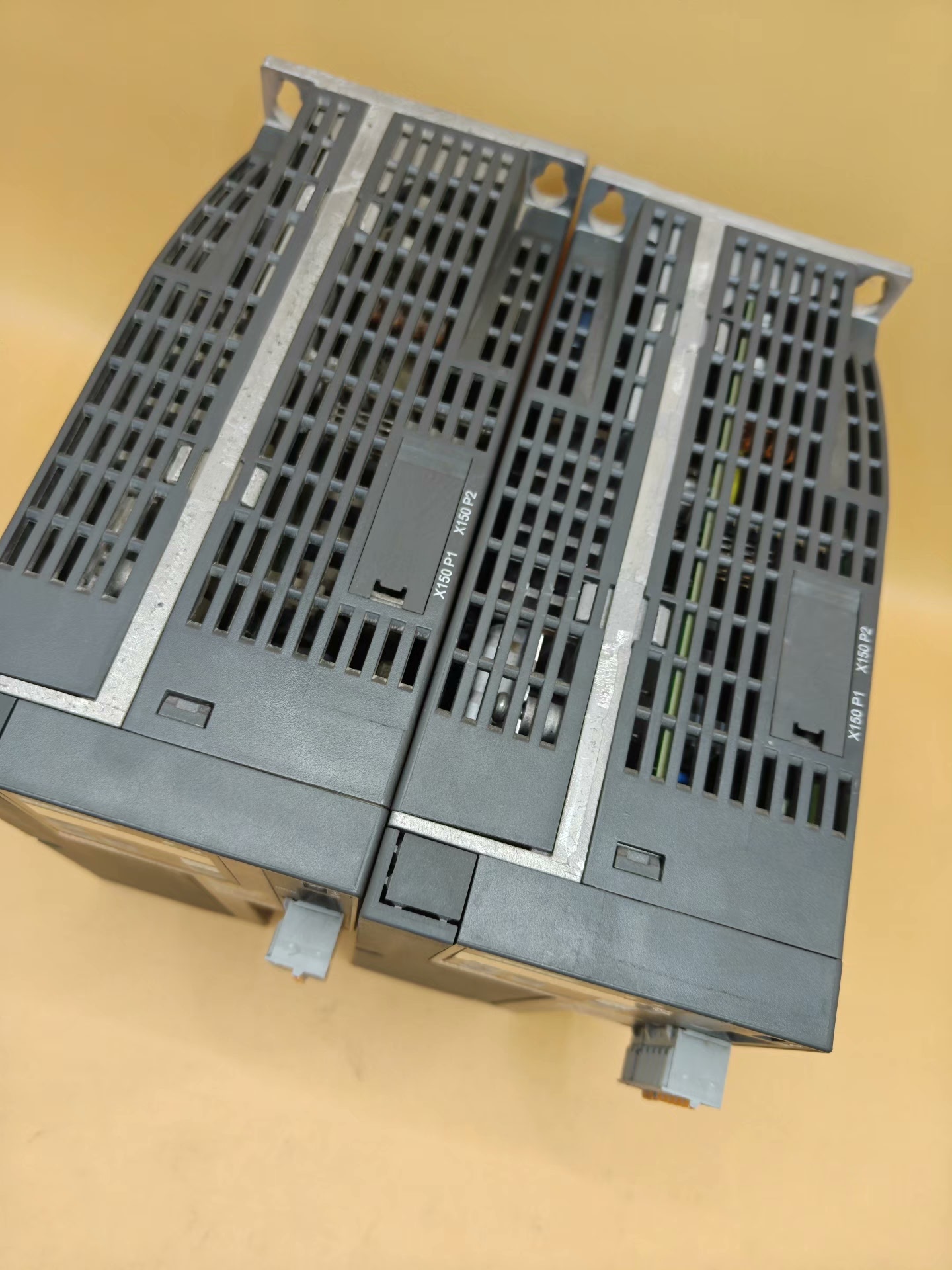 Siemens 6SL3210-5FE11-5UF0 SINAMICS V90 2