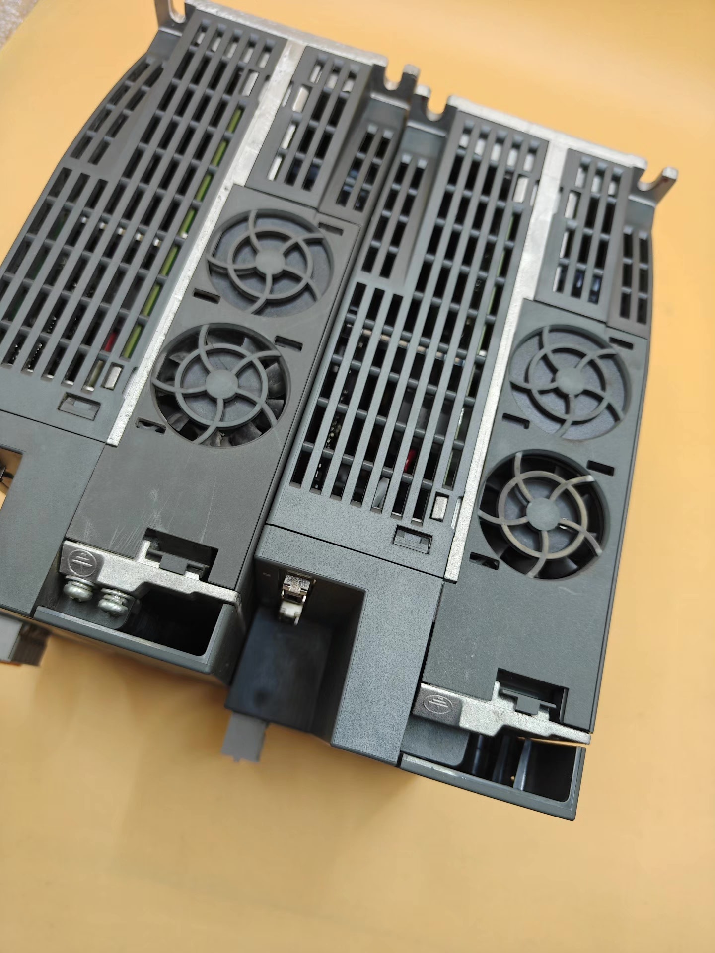Siemens 6SL3210-5FE11-5UF0 SINAMICS V90 3