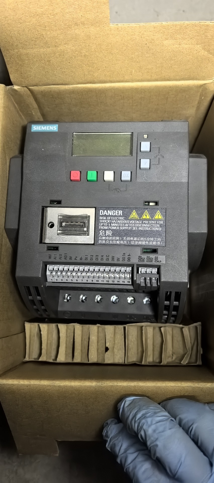 Siemens 6SL3210-5BE24-0CV0 SINAMICS V20