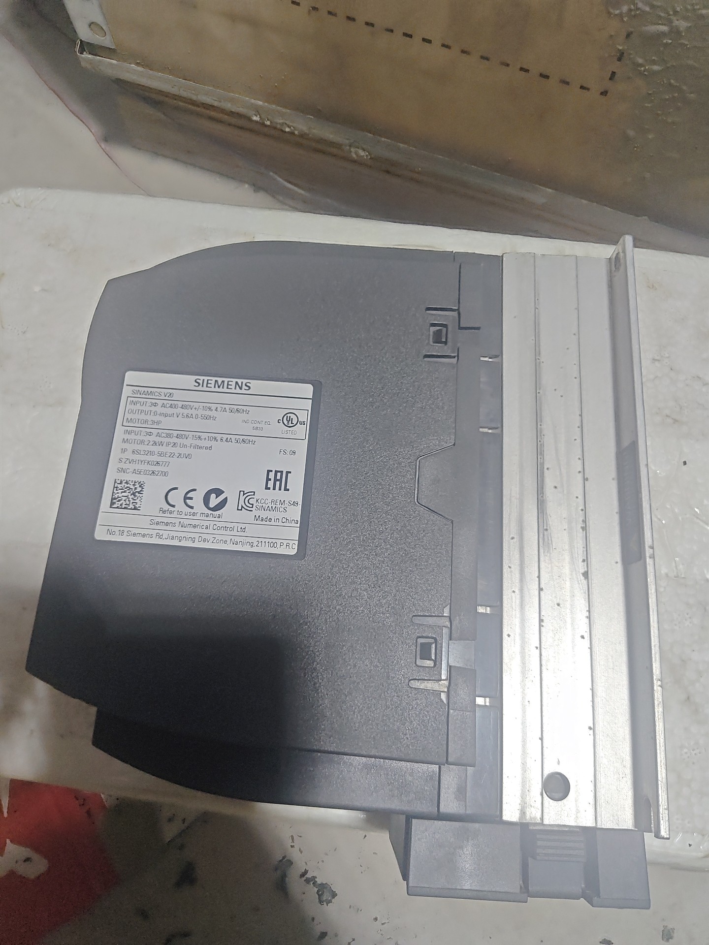 Siemens 6SL3210-5BE22-2UV0 SINAMICS V20 2