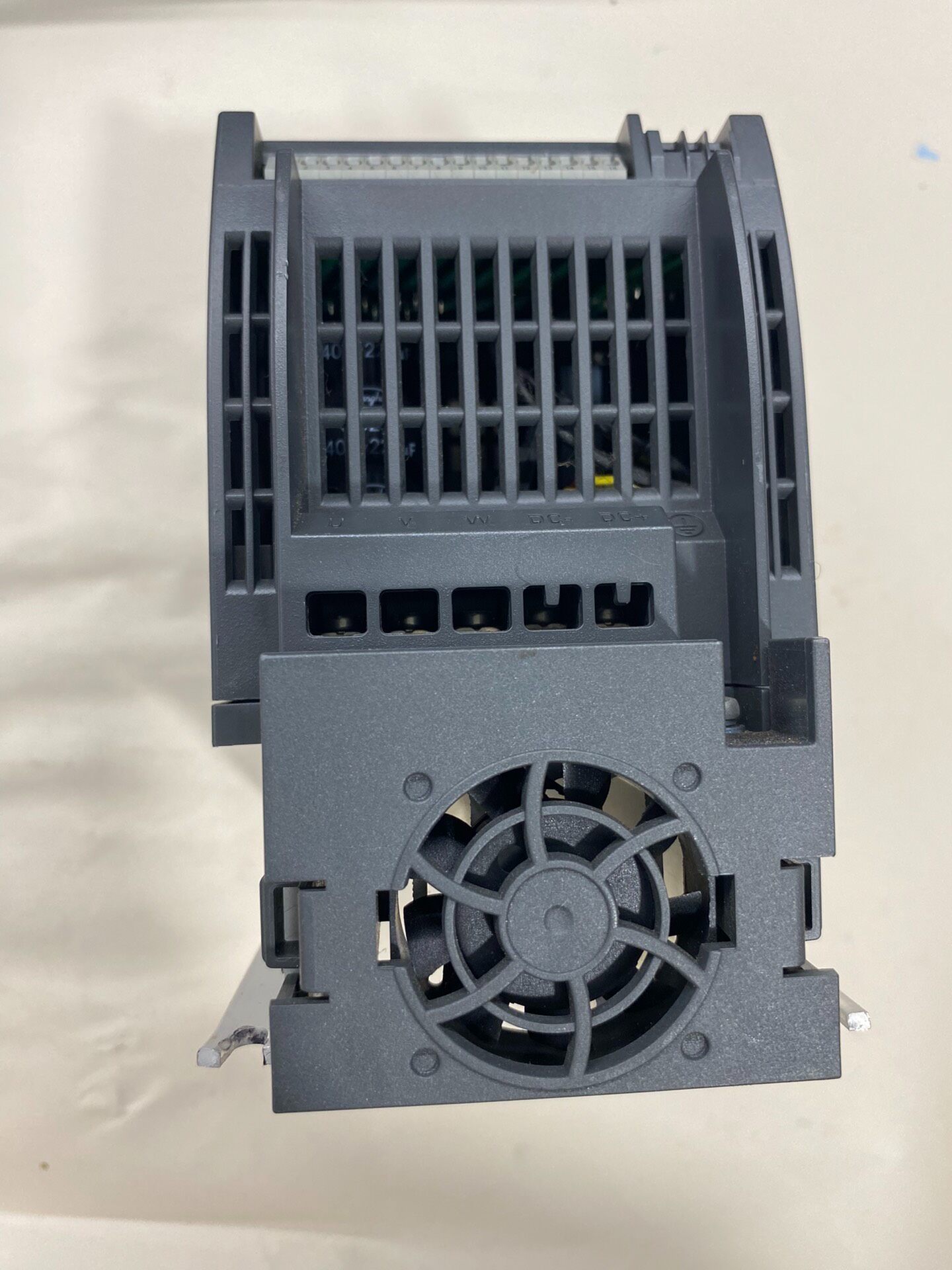 Siemens 6SL3210-5BE22-2CV0 SINAMICS V20 4