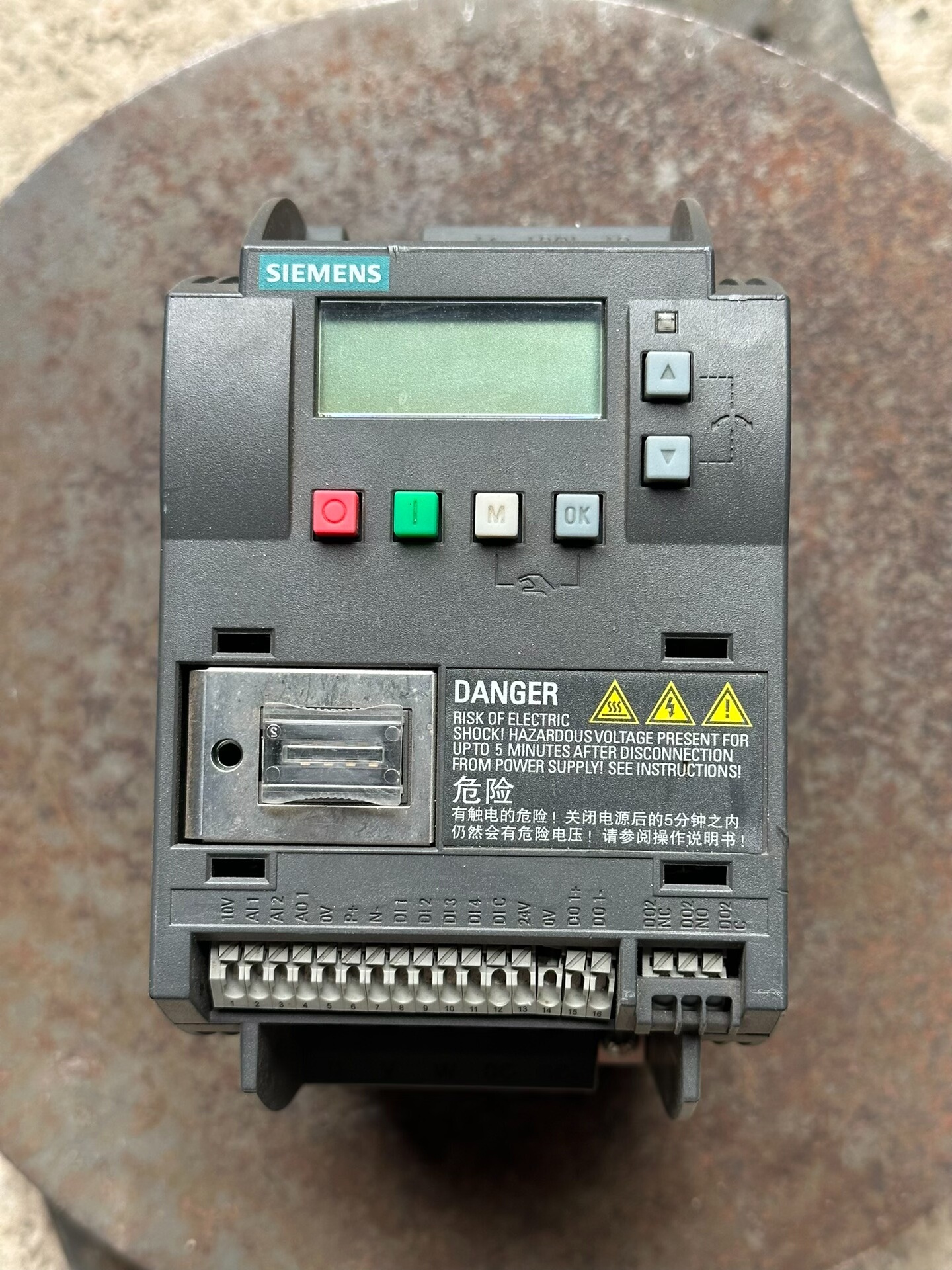 Siemens 6SL3210-5BE15-5UV0 SINAMICS V20