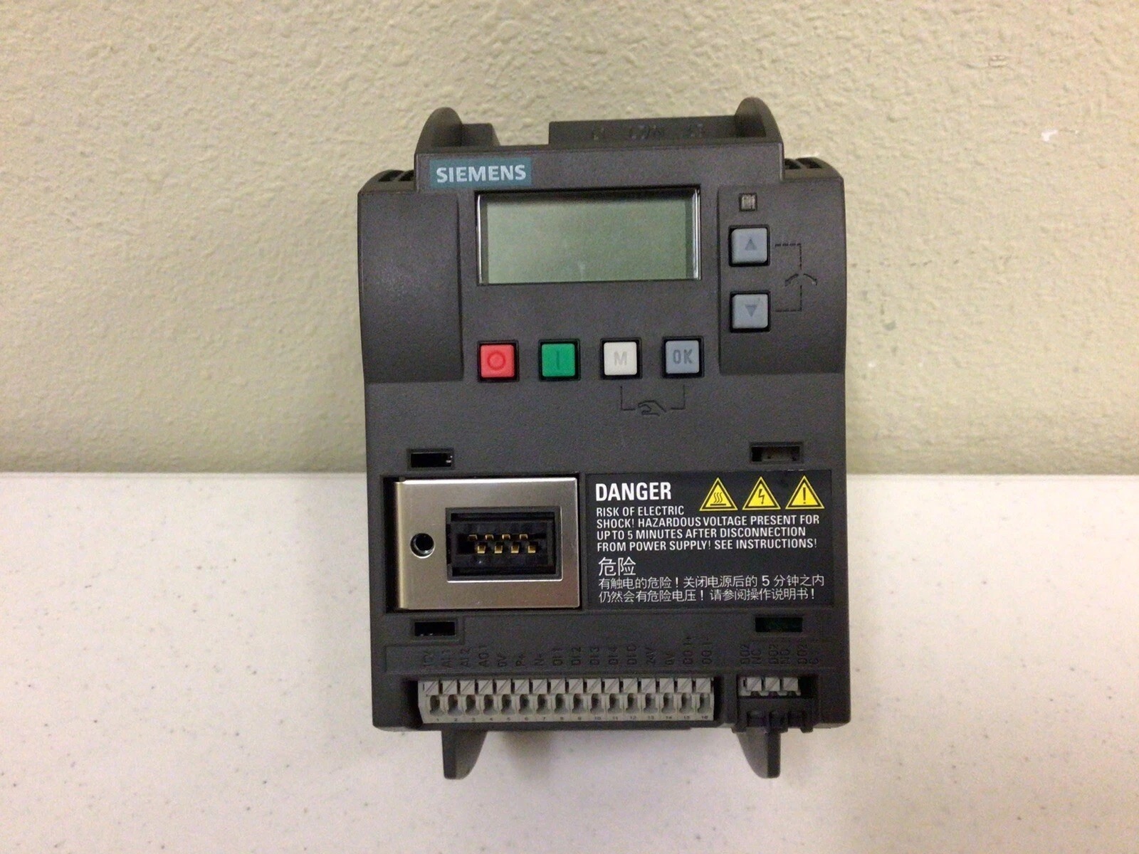 Siemens 6SL3210-5BE13-7CV0 SINAMICS V20