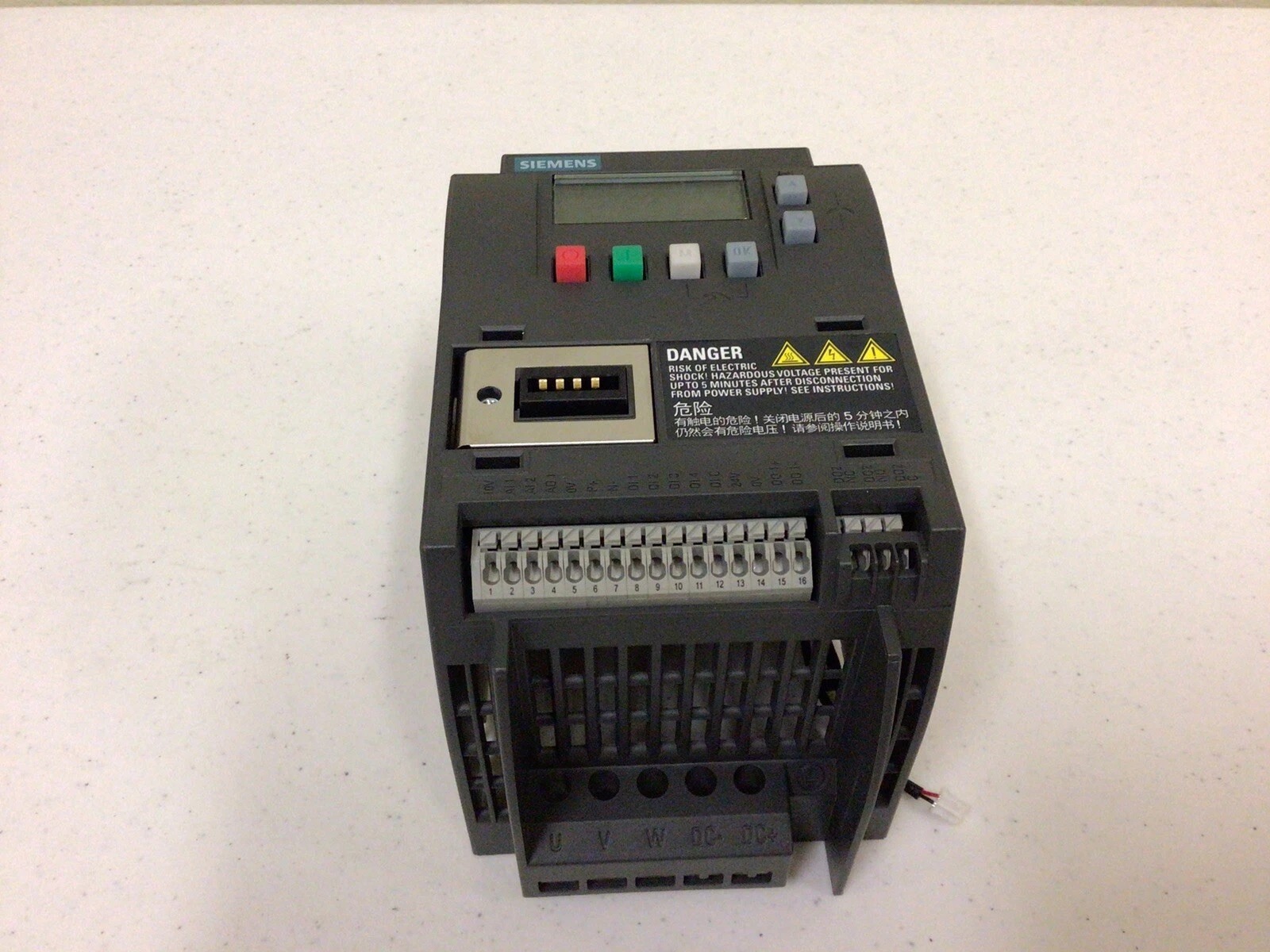 Siemens 6SL3210-5BE13-7CV0 SINAMICS V20 3