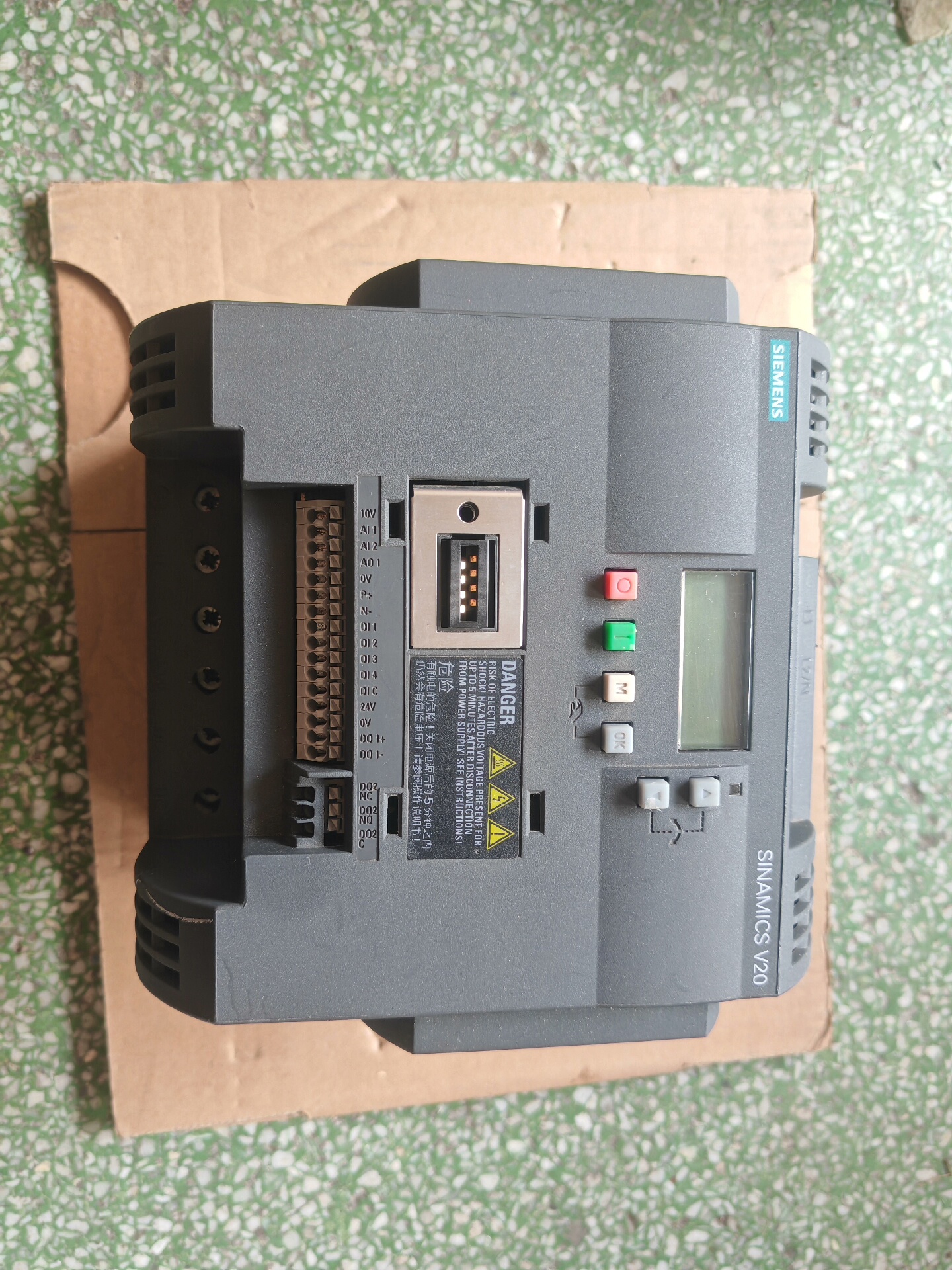 Siemens 6SL3210-5BB22-2AV0 SINAMICS V20