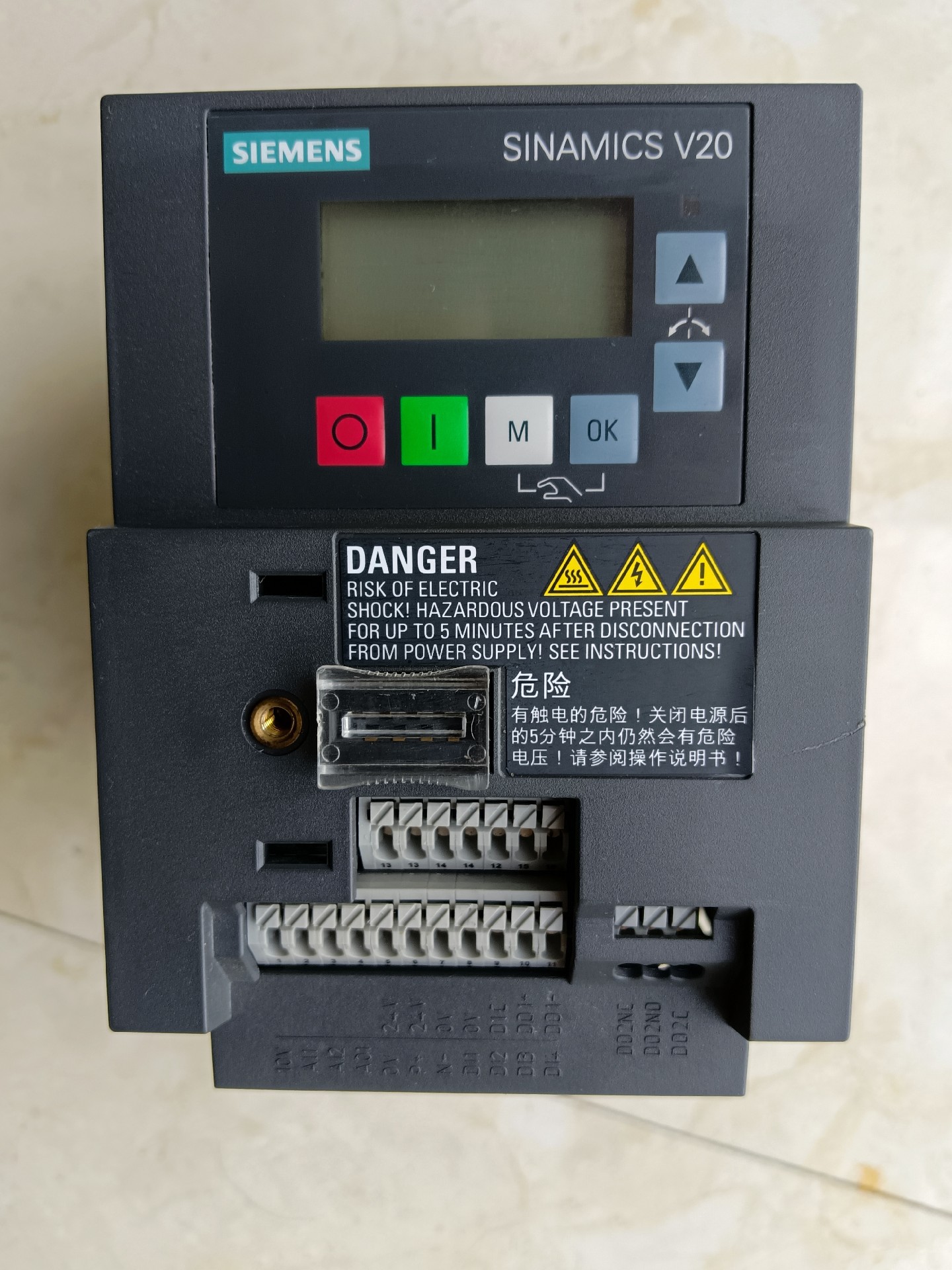Siemens 6SL3210-5BB21-5UV1 SINAMICS V20
