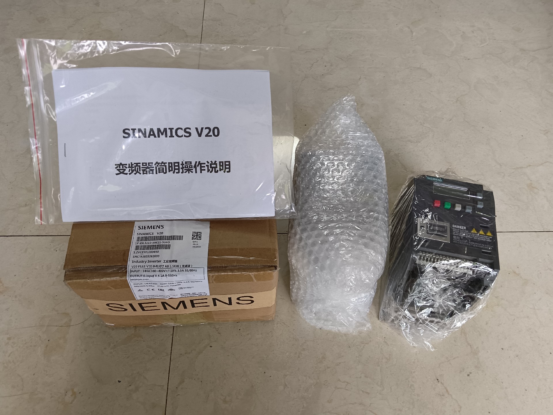 Siemens 6SL3210-5BB21-5UV1 SINAMICS V20 4