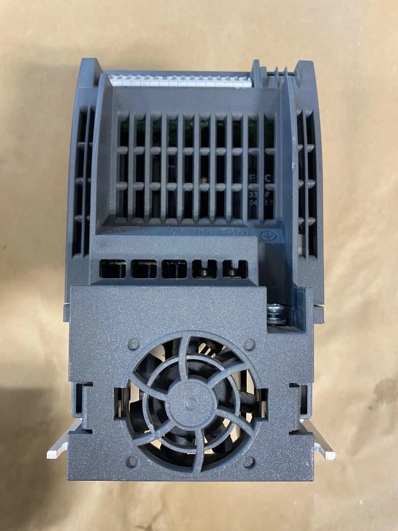 Siemens 6SL3210-5BB18-0UV0 SINAMICS V20 5