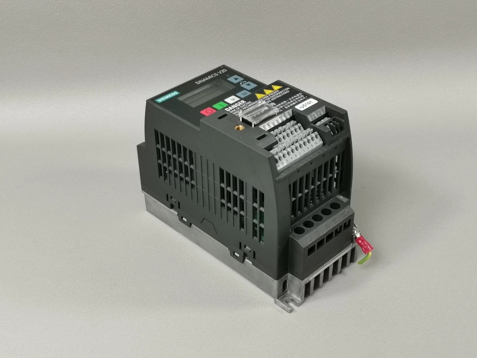 Siemens 6SL3210-5BB11-2BV1 SINAMICS V20