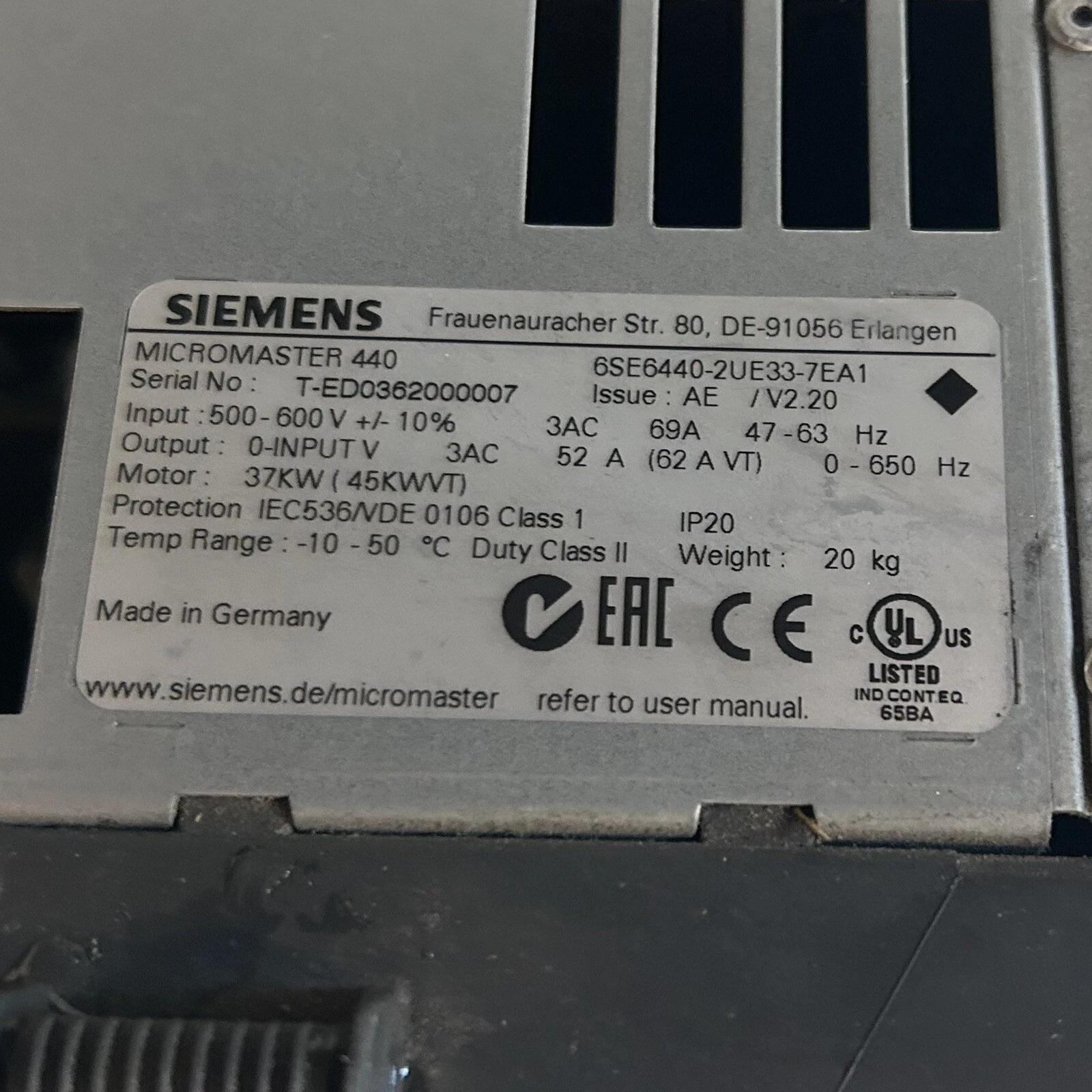Siemens 6SE6440-2UE33-7EA1 MICROMASTER 440 3