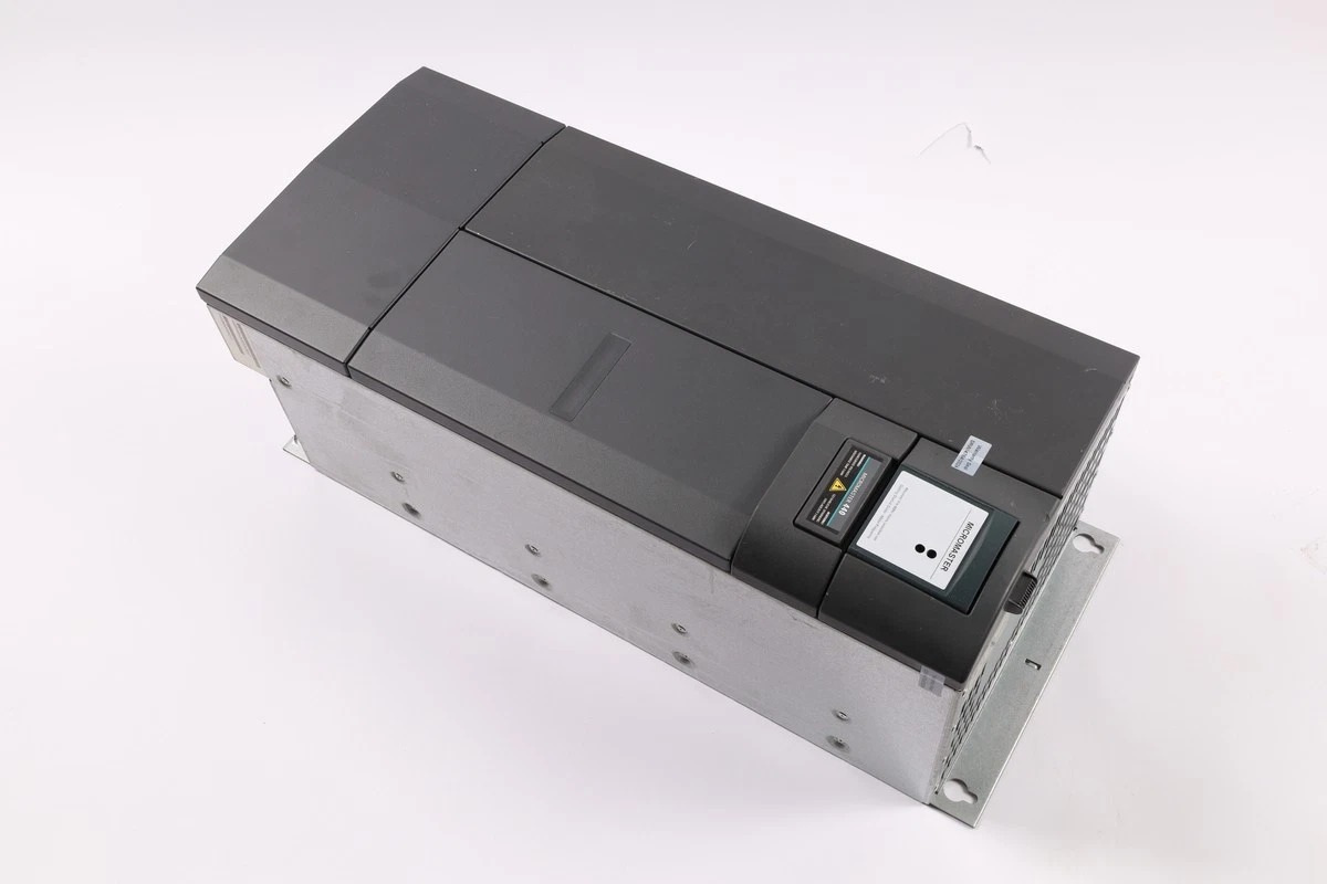 Siemens 6SE6440-2UE33-0EA1 MICROMASTER 440 2