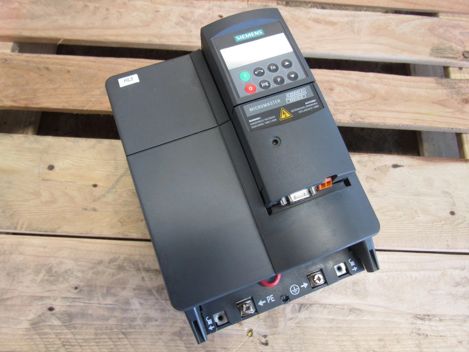 Siemens 6SE6440-2UE17-5CA1 MICROMASTER 440