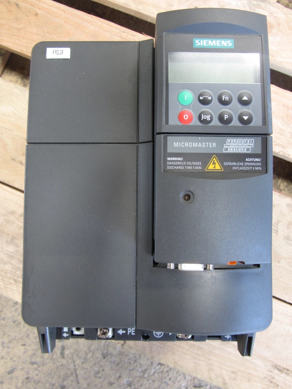 Siemens 6SE6440-2UE17-5CA1 MICROMASTER 440 4