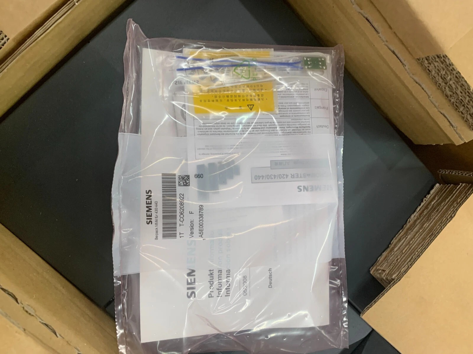 Siemens 6SE6440-2UC31-5DA1 MICROMASTER 440 4